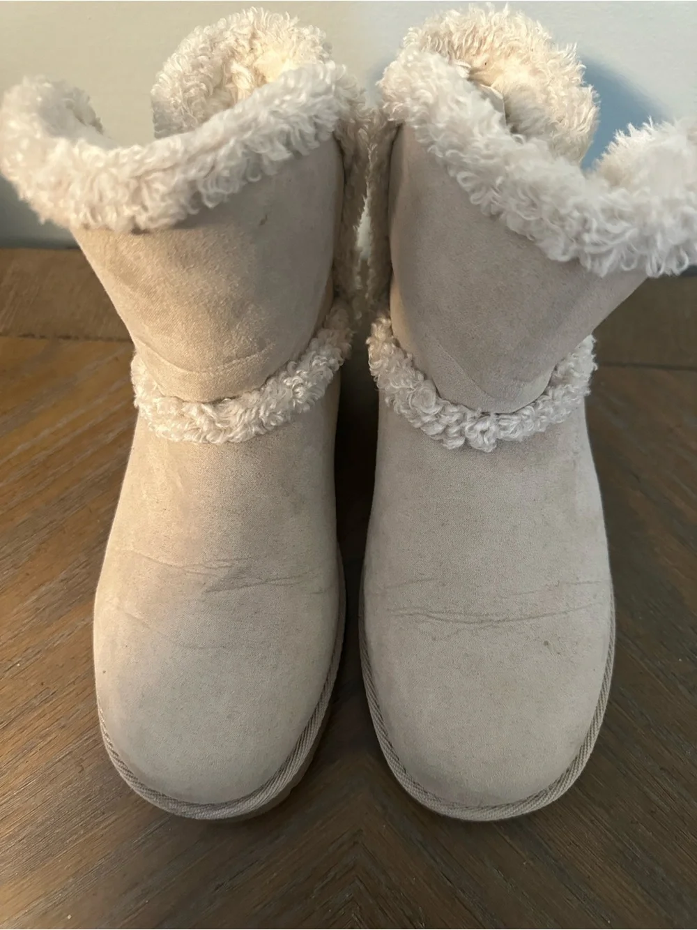 Women’s Cozy Faux-Suede Shearling Cuff Winter Boots - Cream